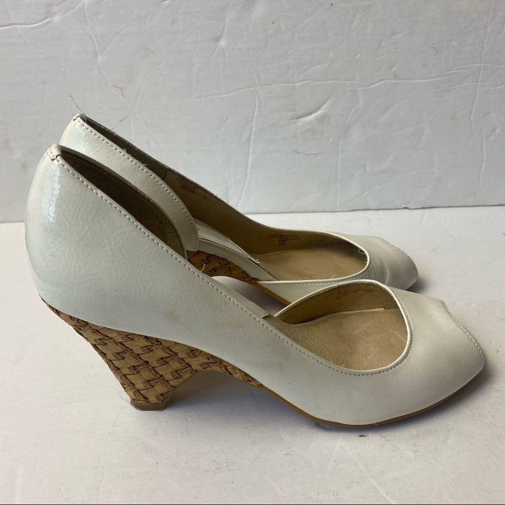 Michael Michael Kors White Patent Open Toe Heels Pumps Shoes Woven Heel 6.5